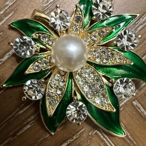 Elegant Green and Gold Floral Brooch